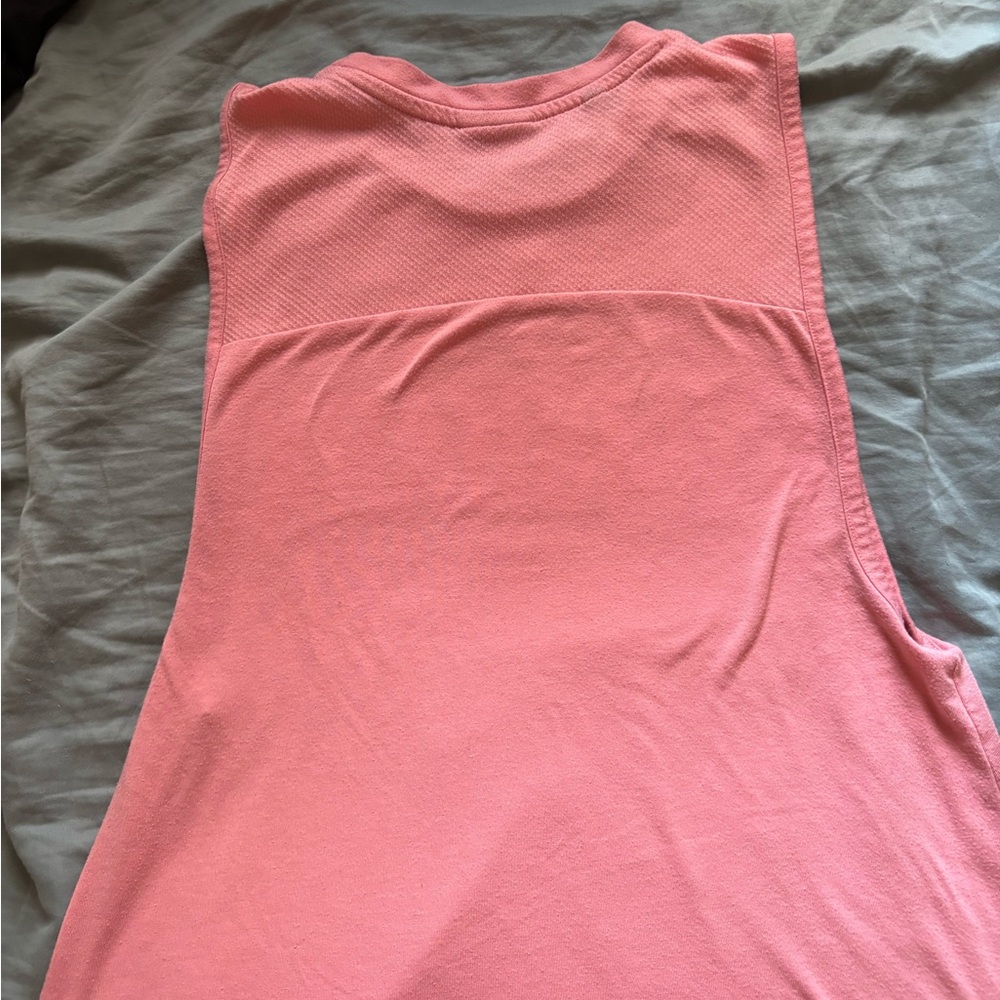 Gymshark tank - Picture 3 of 3